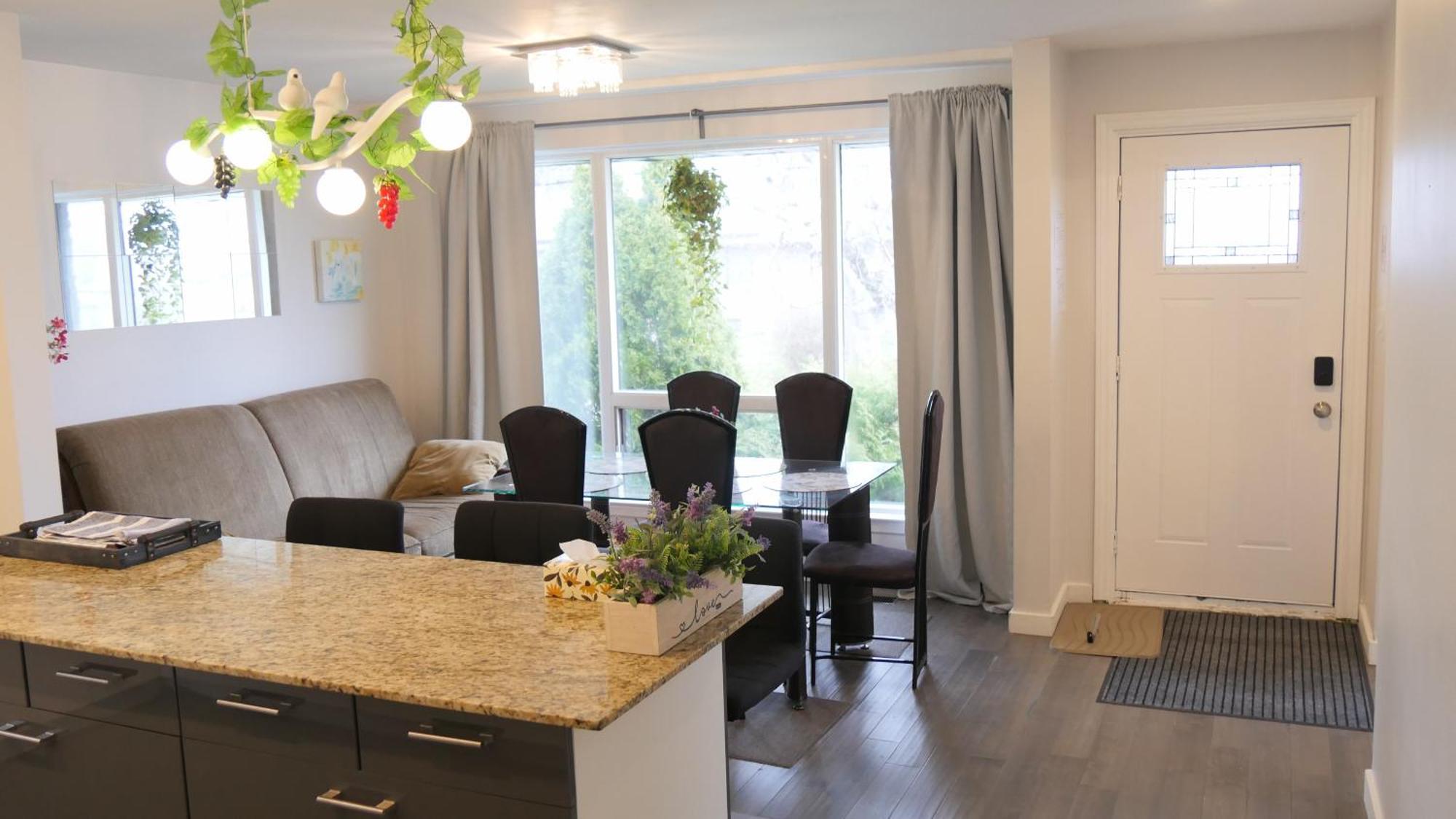 Richview Gardens Suite Toronto Extérieur photo